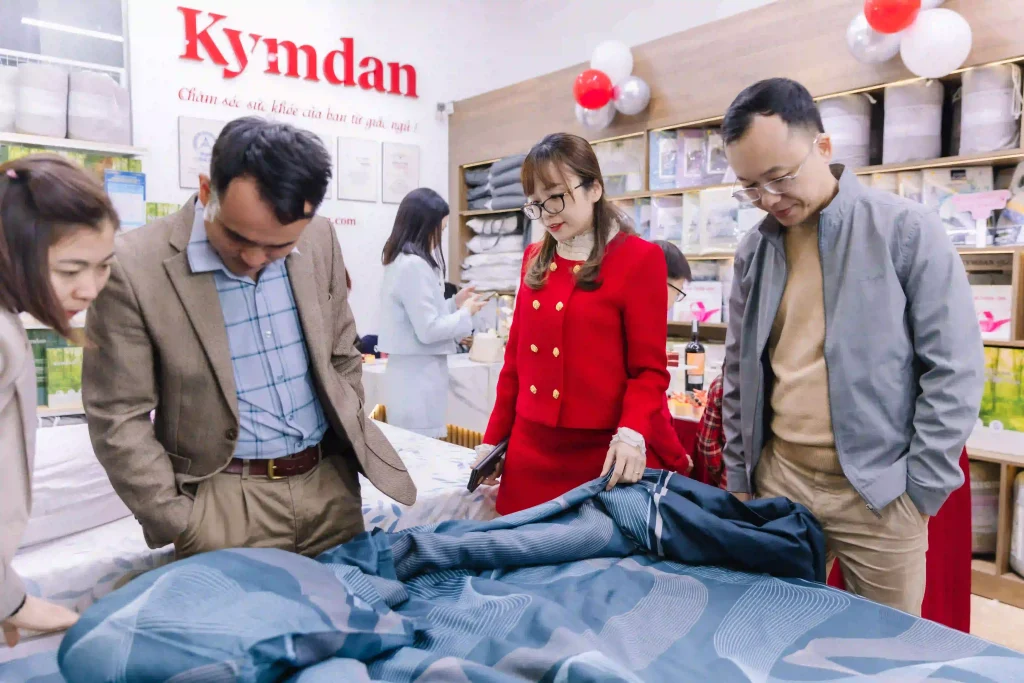 Cách vệ sinh và bảo quản nệm Kymdan bền đẹp trên 25 năm 21 Hệ thống cửa hàng Kymdan Yêu Nệm luôn sẵn sàng phục vụ tận tình
