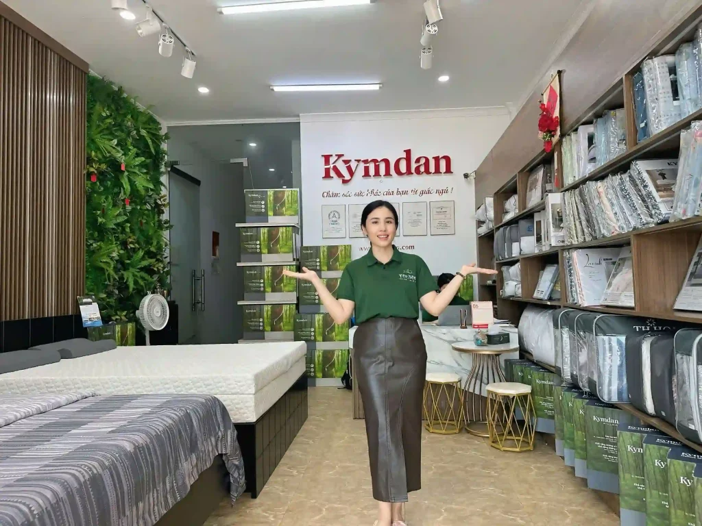Nệm Cho Phụ Nữ Sau Sinh Đau Lưng: Chọn Loại Nào Để Lưng Phục Hồi Nhanh? 10 Yêu Nệm là đối tác phân phối Kymdan chính hãng, mang đến sự an tâm tuyệt đối về chất lượng cho các mẹ sau sinh.