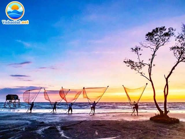 Nệm Kymdan Tiền Giang-Giá Tốt & Giao Nhanh Tận Nơi 2 Tiền Giang thuộc khu vực miền Tây Nam Bộ, khí hậu nóng ẩm, nhiều sông rạch và độ ẩm không khí thường cao
