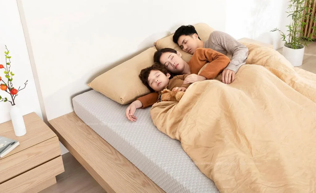 Bật Mí Cách Chọn Kích Thước Giường Ngủ Và Nệm Theo Diện Tích 9 Phòng có con nhỏ ngủ cùng