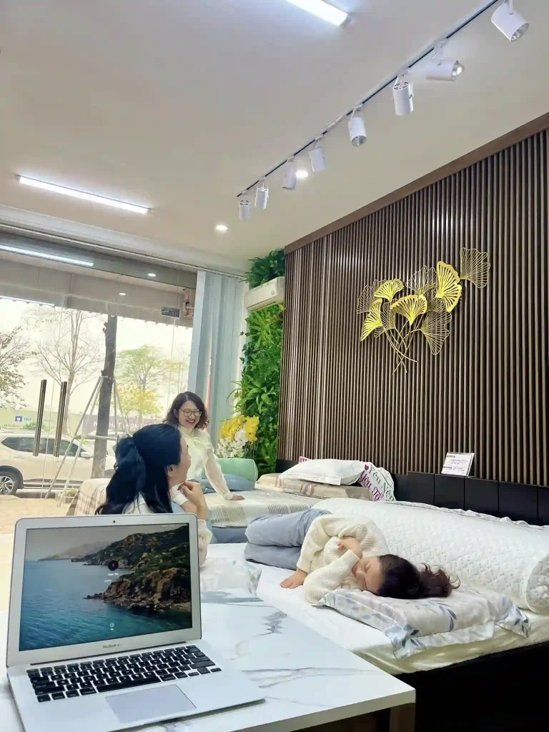 Xóa Tan 3 Nỗi Lo Khi Mua Nệm Kymdan Tại Yêu Nệm 2 Yêu Nệm luôn tư vấn rõ về dòng nệm, kích thước, độ dày, cấp độ đàn hồi và chính sách đi kèm trước khi khách hàng chốt